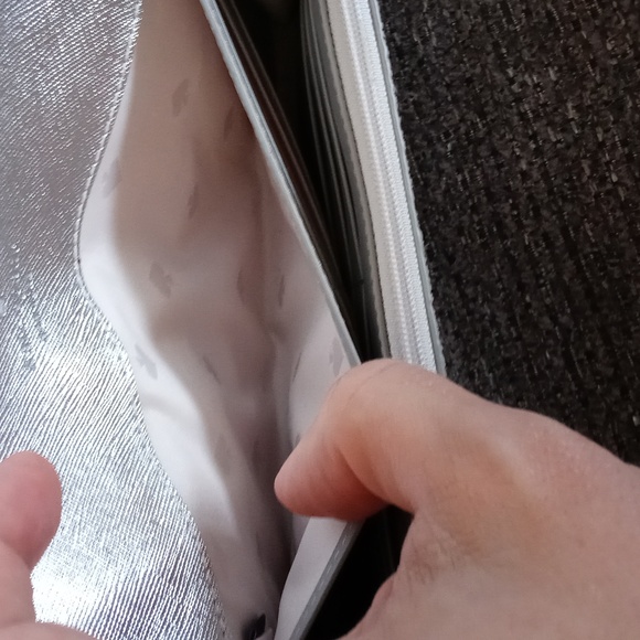 🆕️ 💎Kate Spade💎 - Jeweled Glitter "Tinsel" Medium Flap Phone Wristlet - Picture 14 of 14